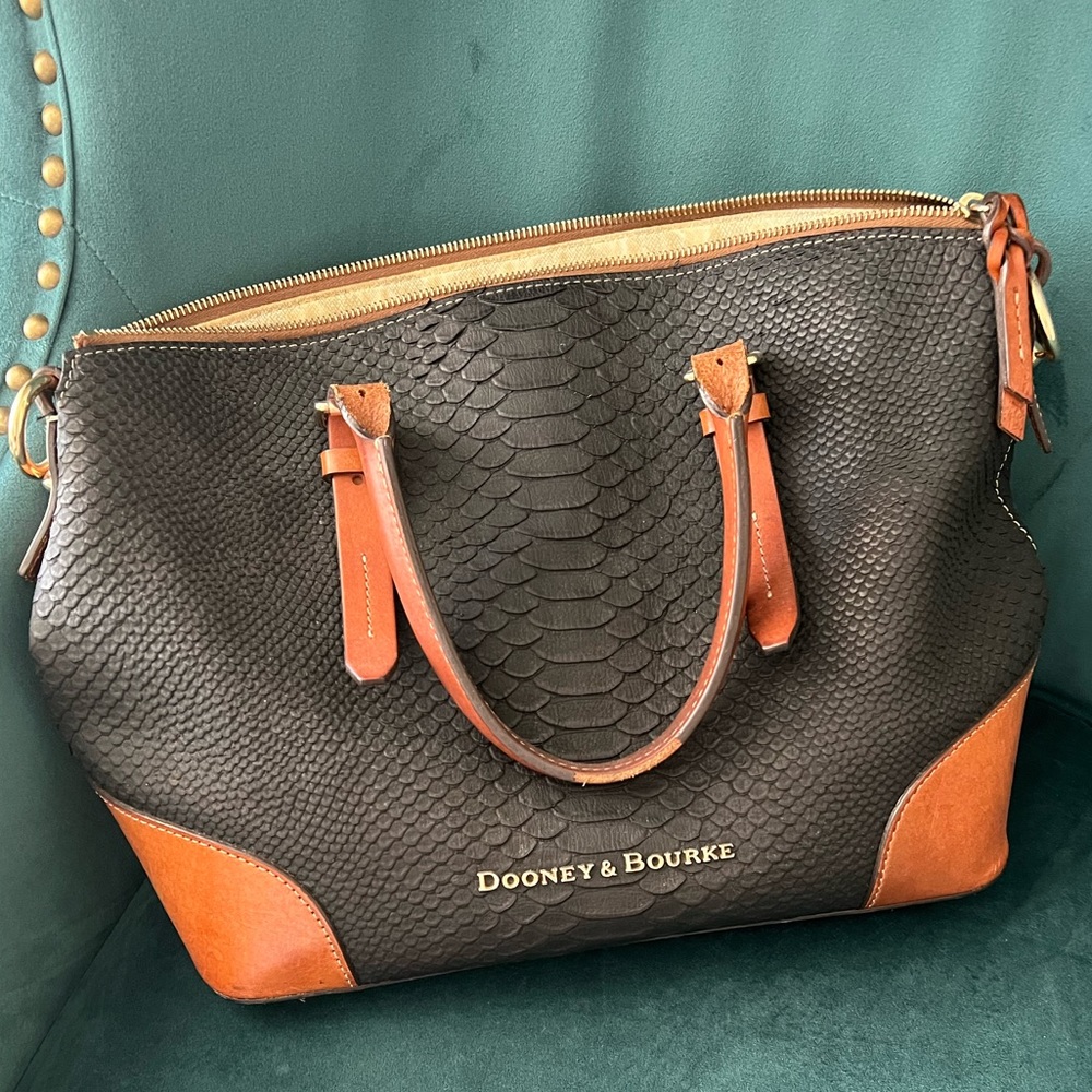Dooney & Bourke